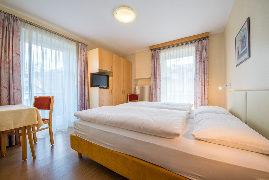 Zimmer im Hotel Nocker in Toblach Dolomiten